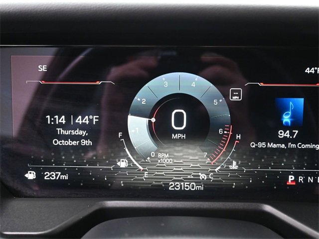 Used 2025 GMC Acadia Elevation image 3