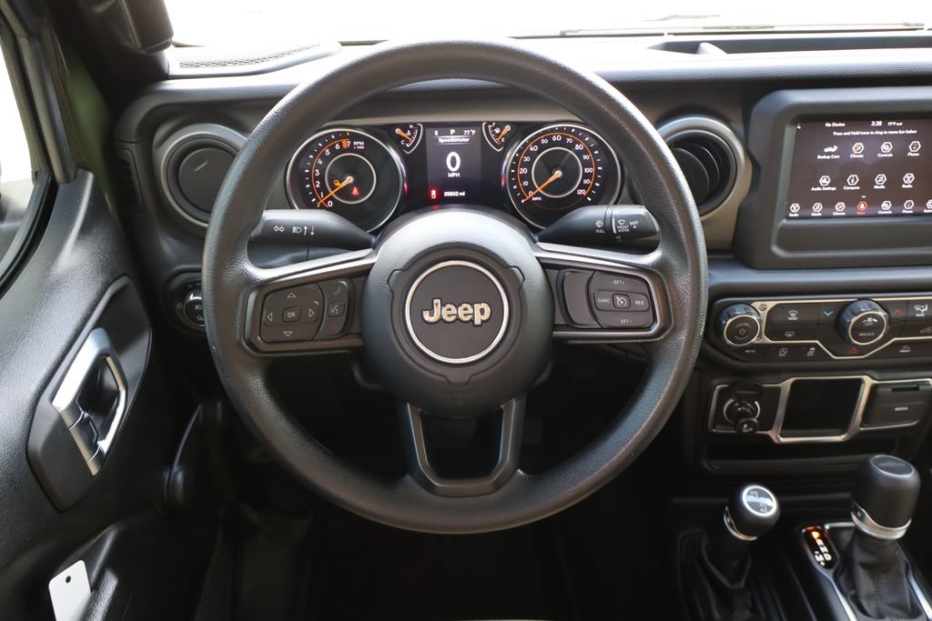 Used 2022 Jeep Gladiator Sport AWD/4WD image 19
