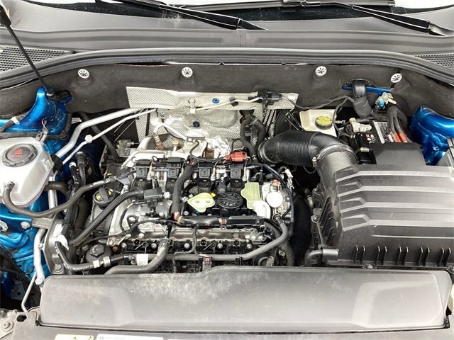 Used 2024 Volkswagen Atlas Cross Sport SEL Premium R-Line image 30