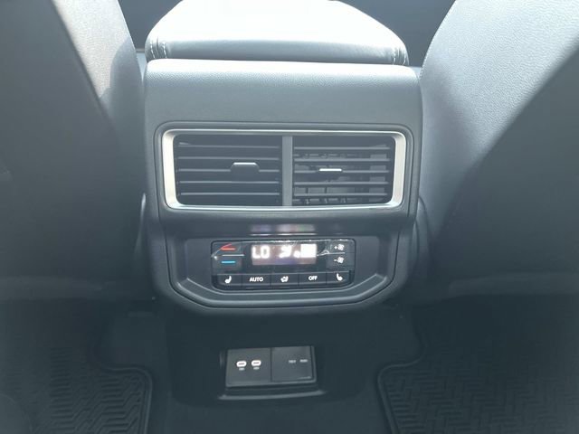 New 2026 Volkswagen Atlas SEL Premium R-Line image 24