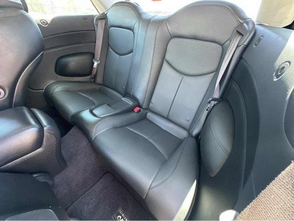 Used 2014 INFINITI Q60 Convertible w/ Premium Package RWD image 9