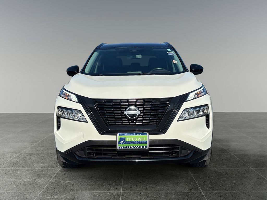 Used 2023 Nissan Rogue SV w/ SV Premium B Package AWD/4WD image 3