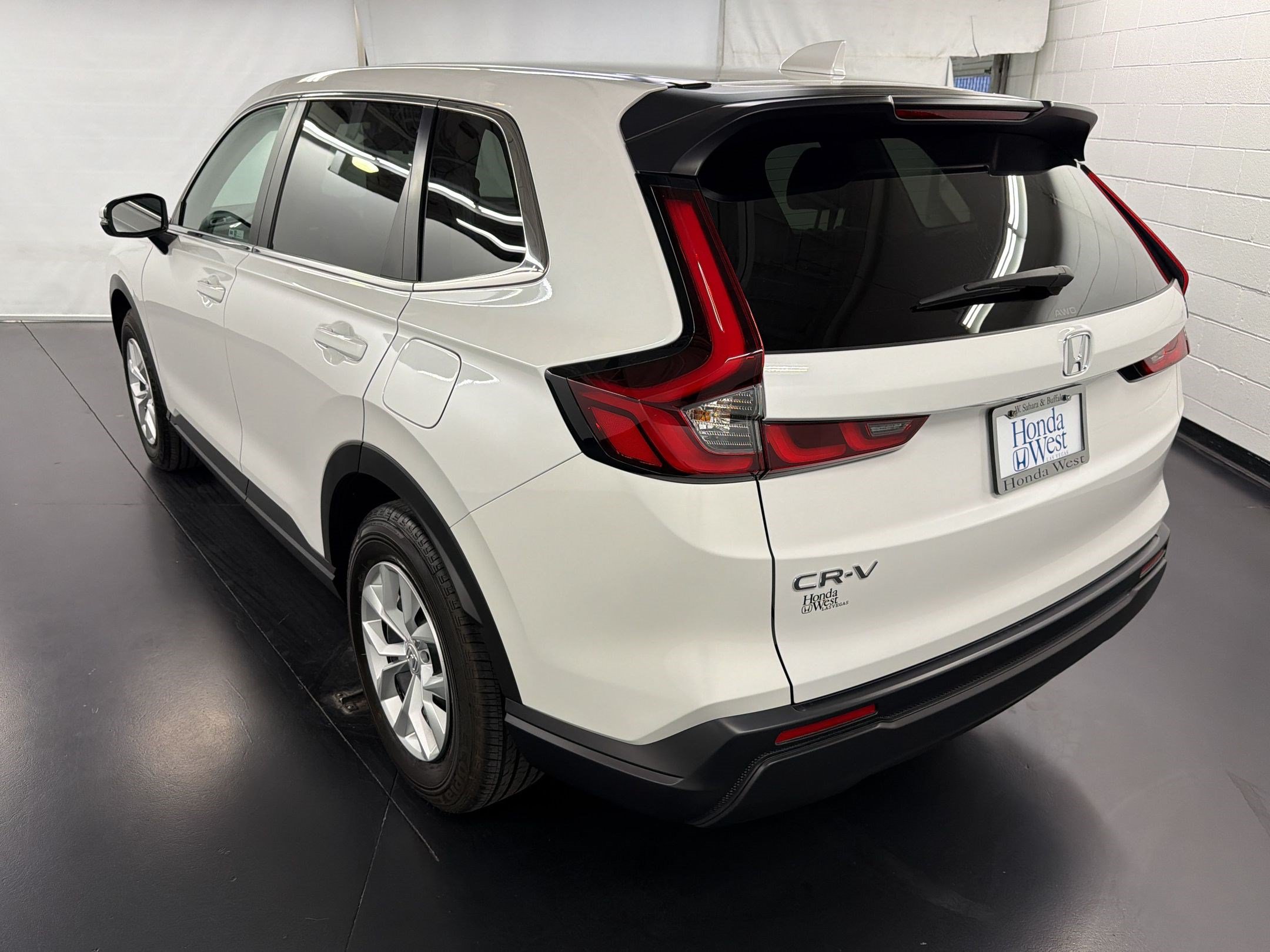 Certified 2025 Honda CR-V LX image 3