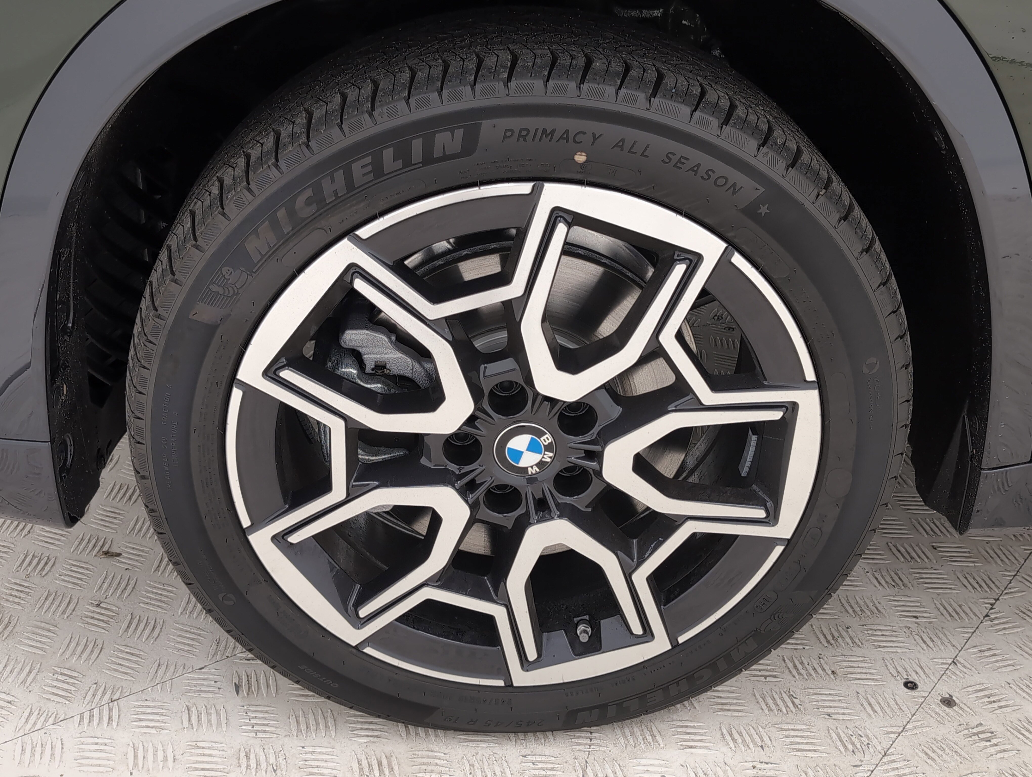 New 2025 BMW X1 xDrive28i w/ Premium Package image 10