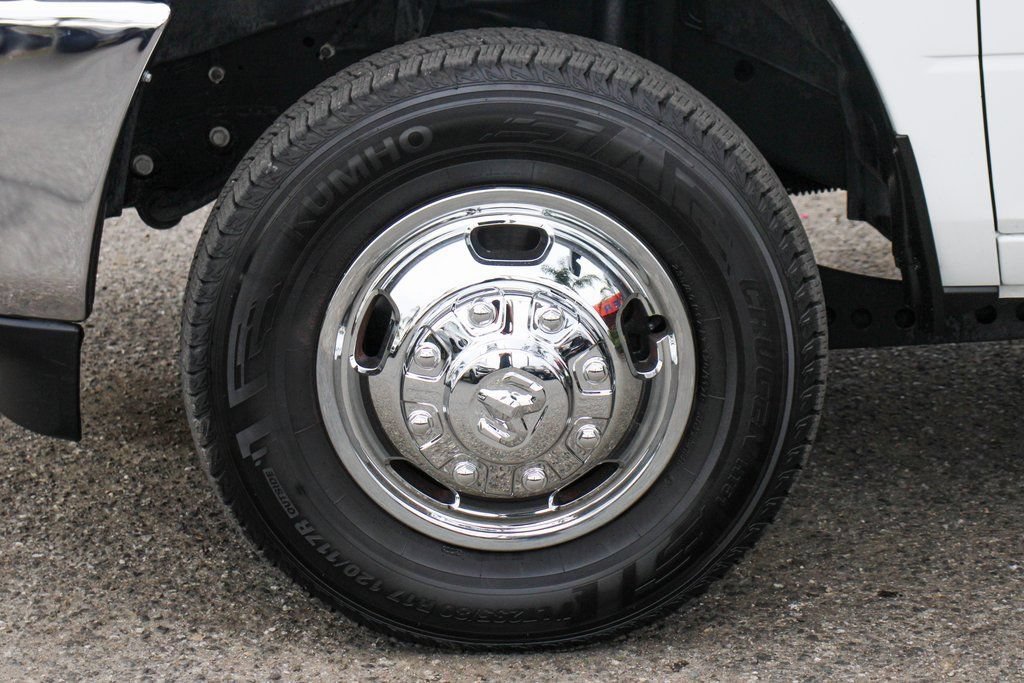 Used 2023 RAM 3500 Big Horn w/ Level 1 Equipment Group AWD/4WD image 44
