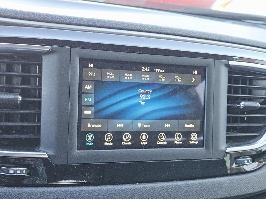 Used 2020 Chrysler Pacifica Touring-L image 26