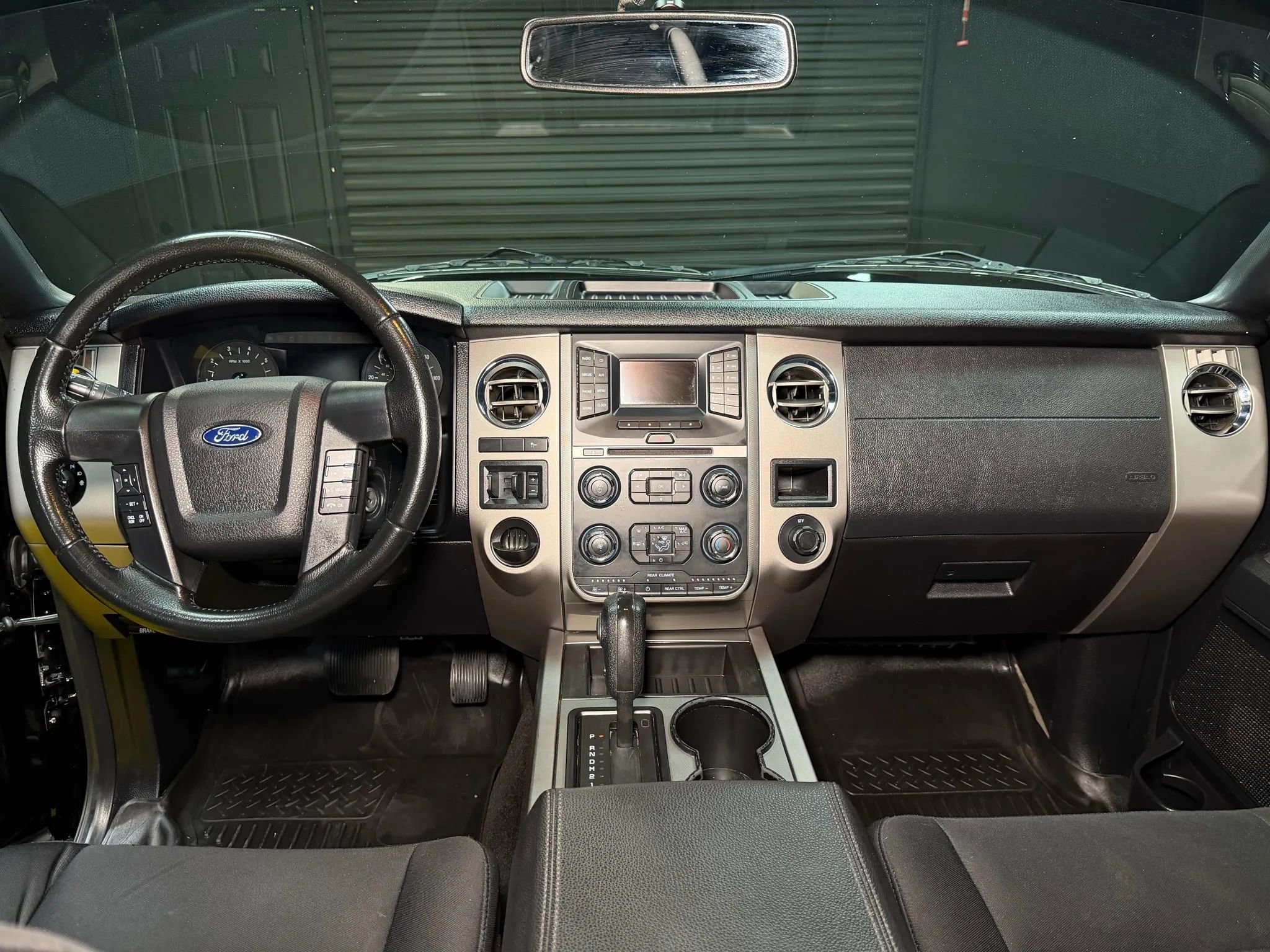 Used 2017 Ford Expedition XLT image 20