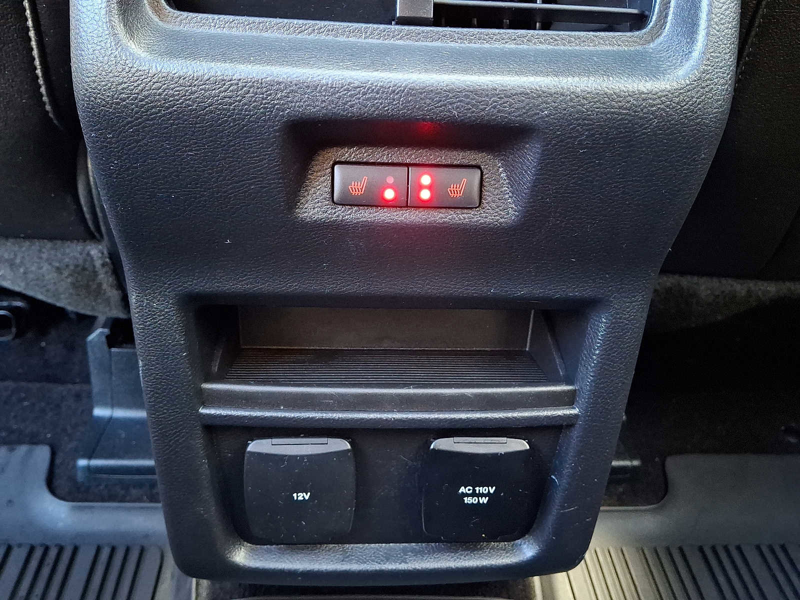 Used 2019 Ford Edge Titanium w/ Equipment Group 301A image 11