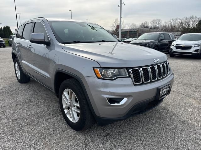 Used 2017 Jeep Grand Cherokee Laredo w/ Quick Order Package 23E AWD/4WD image 2