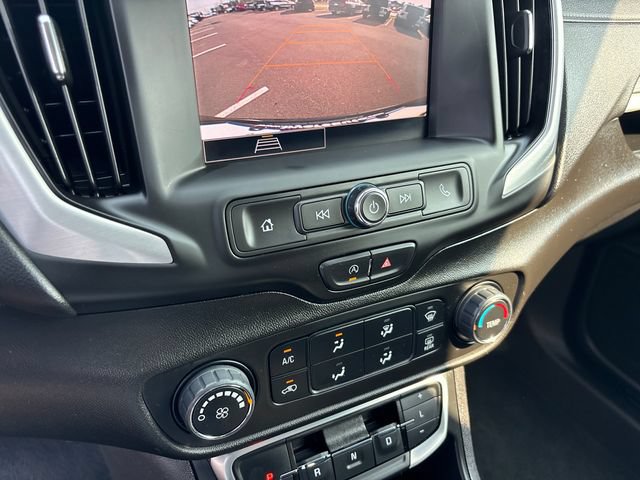 Used 2024 GMC Terrain SLE AWD/4WD image 23