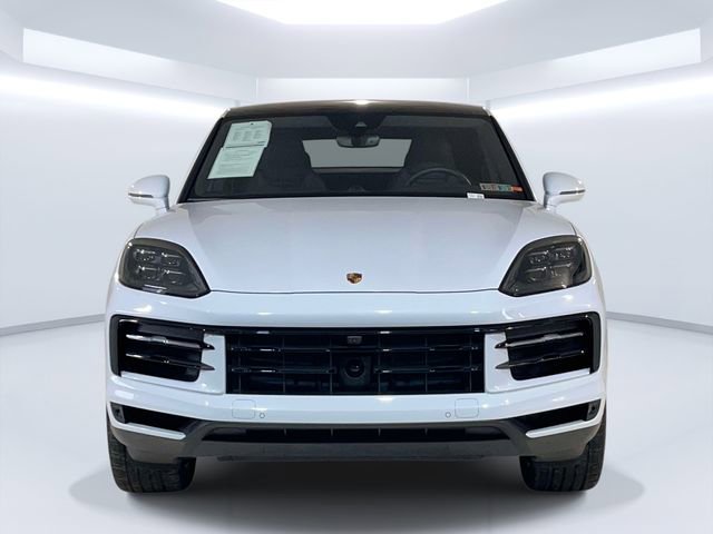 Certified 2025 Porsche Cayenne Coupe AWD/4WD image 2