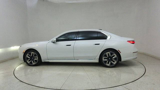 Used 2023 BMW i7 xDrive60 w/ Executive Package 2 image 72