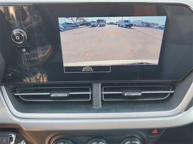 Used 2025 Chevrolet Trax LS w/ LS Convenience Package image 17