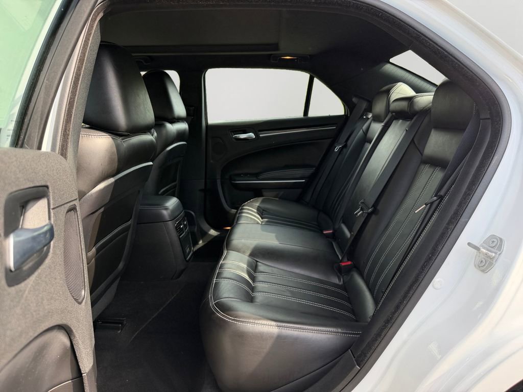 Used 2022 Chrysler 300 S RWD image 15
