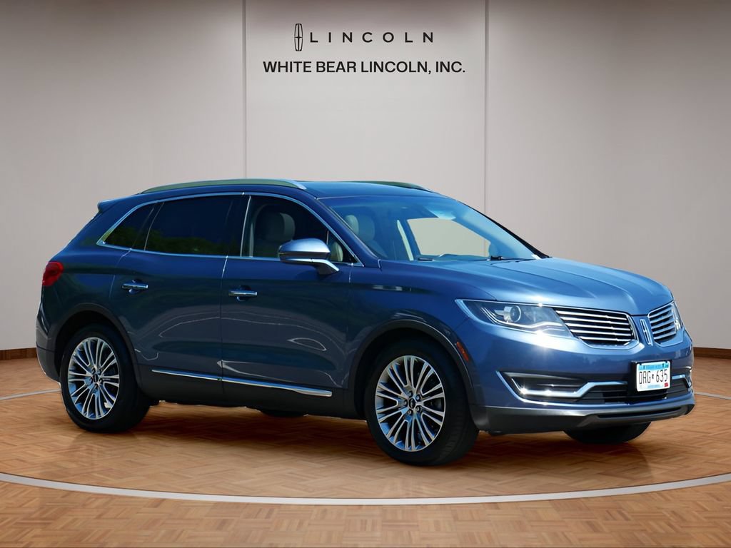 Used 2018 Lincoln MKX Reserve w/ Driver Assistance Package FWD image 3