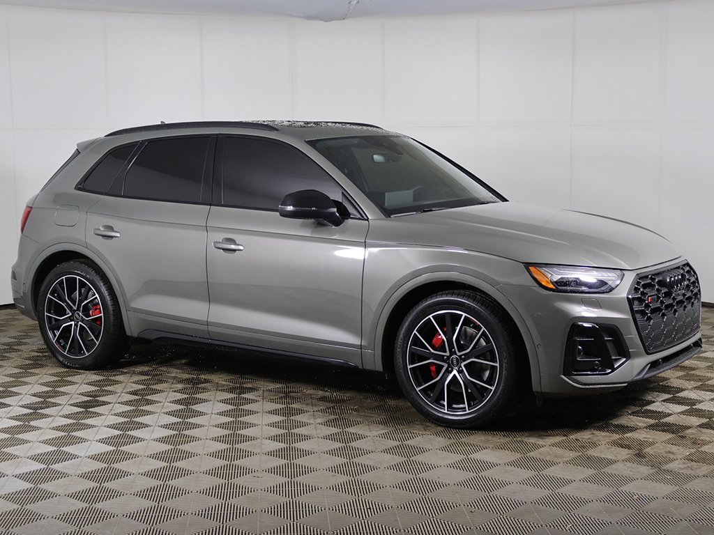 Used 2023 Audi SQ5 Prestige w/ Prestige Package image 2