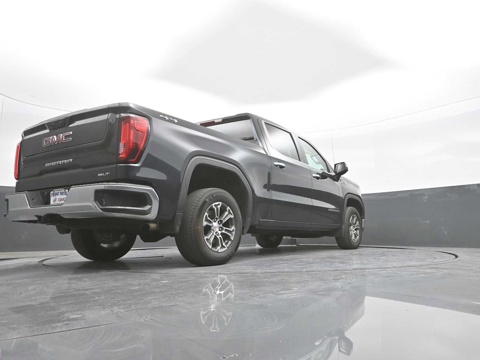 Used 2025 GMC Sierra 1500 SLT AWD/4WD image 37