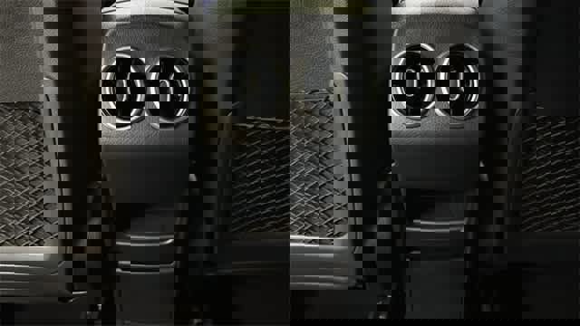 Certified 2025 Mercedes-Benz GLA 250 4MATIC image 58