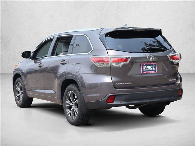 Used 2016 Toyota Highlander XLE AWD/4WD image 7