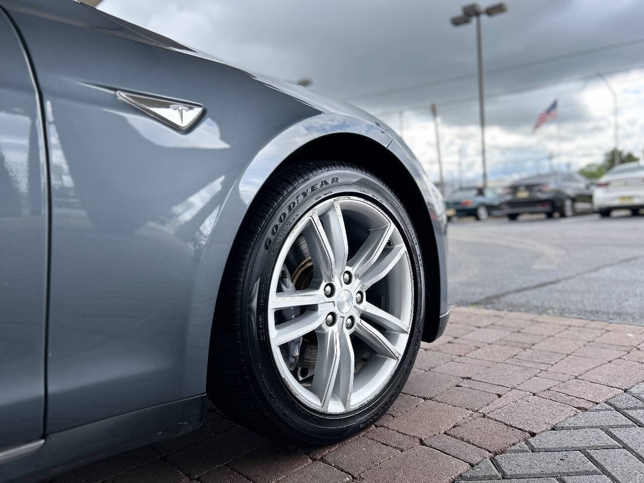 Used 2014 Tesla Model S 85 RWD image 36
