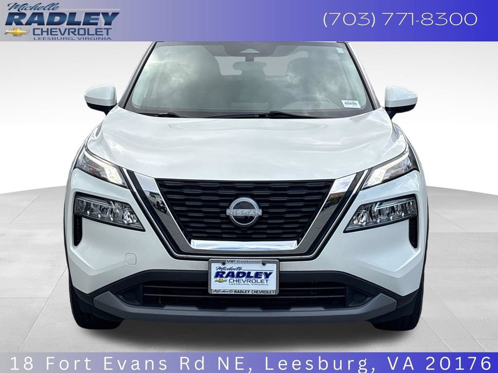 Used 2023 Nissan Rogue SV AWD/4WD image 9