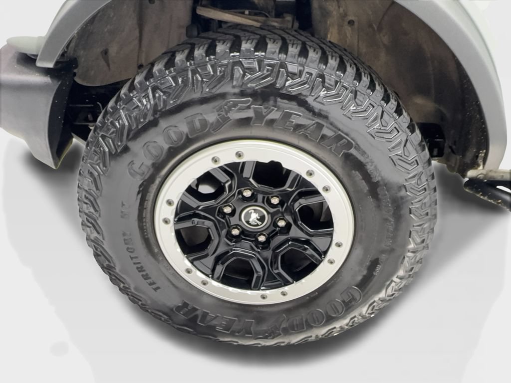 Used 2022 Ford Bronco Big Bend w/ Sasquatch Package AWD/4WD image 13