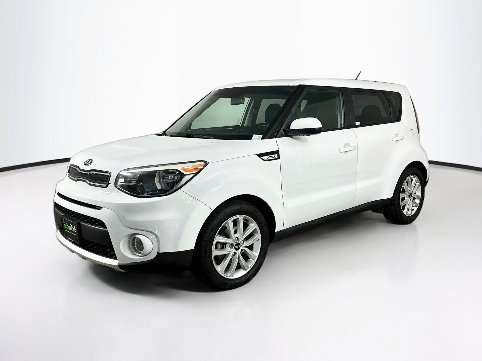 Used 2018 Kia Soul + FWD image 3
