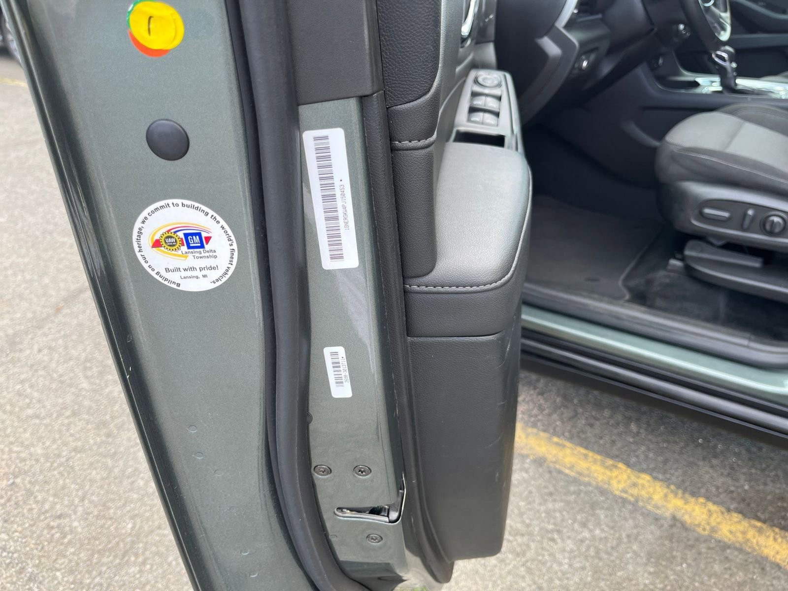 Used 2023 Chevrolet Traverse LT image 29