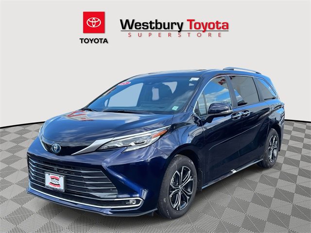 Used 2025 Toyota Sienna Platinum image 5