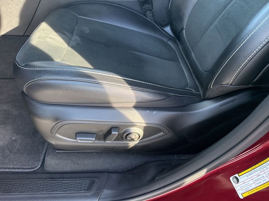 Used 2025 Jeep Grand Cherokee Altitude image 20