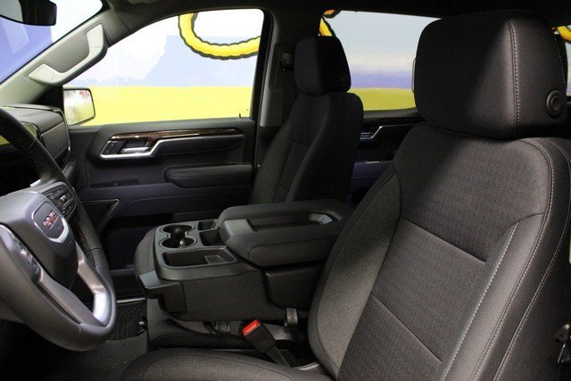 New 2026 GMC Sierra 1500 Elevation image 18