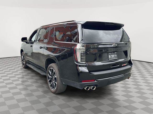 Used 2026 Chevrolet Suburban RST w/ Comfort Package AWD/4WD image 4