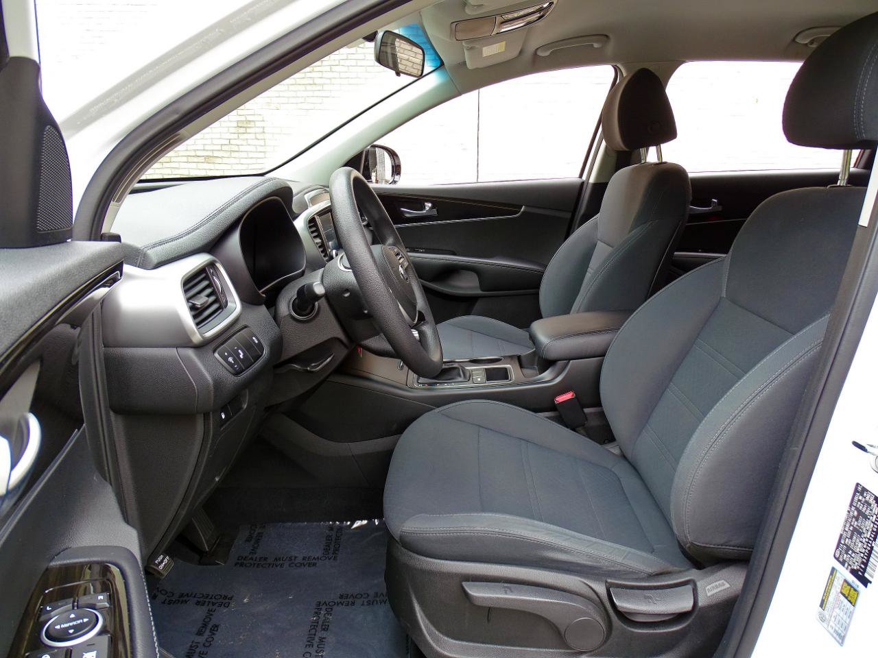 Used 2020 Kia Sorento LX FWD image 10
