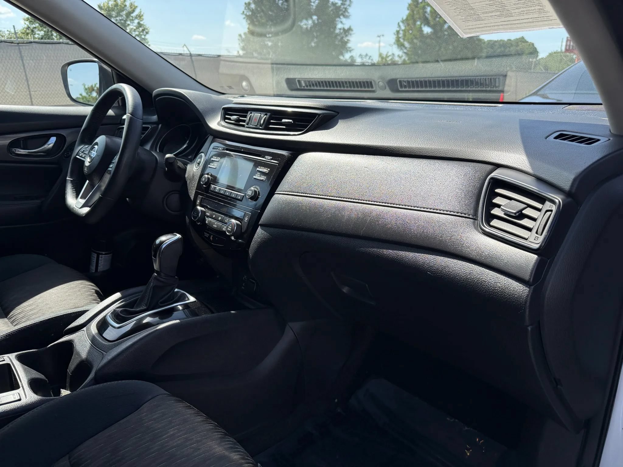 Used 2017 Nissan Rogue SV w/ Midnight Edition FWD image 17