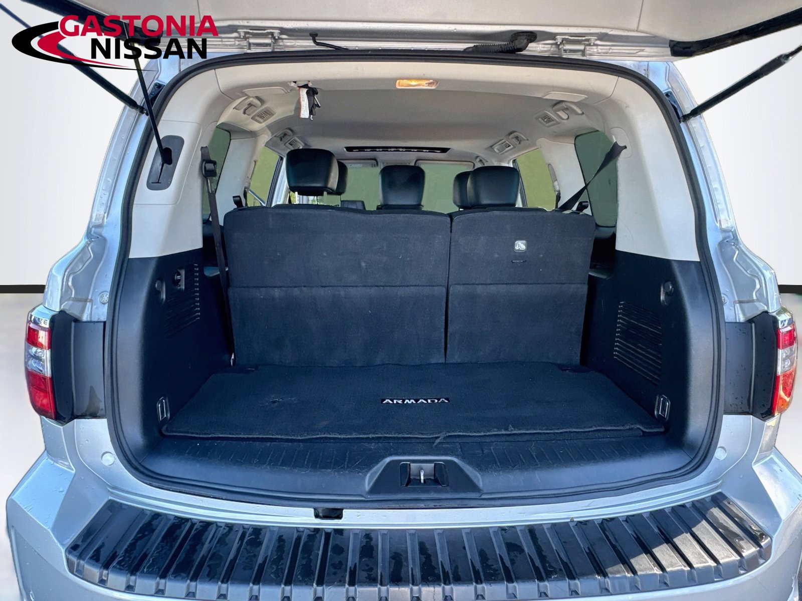 Used 2023 Nissan Armada SL AWD/4WD image 34