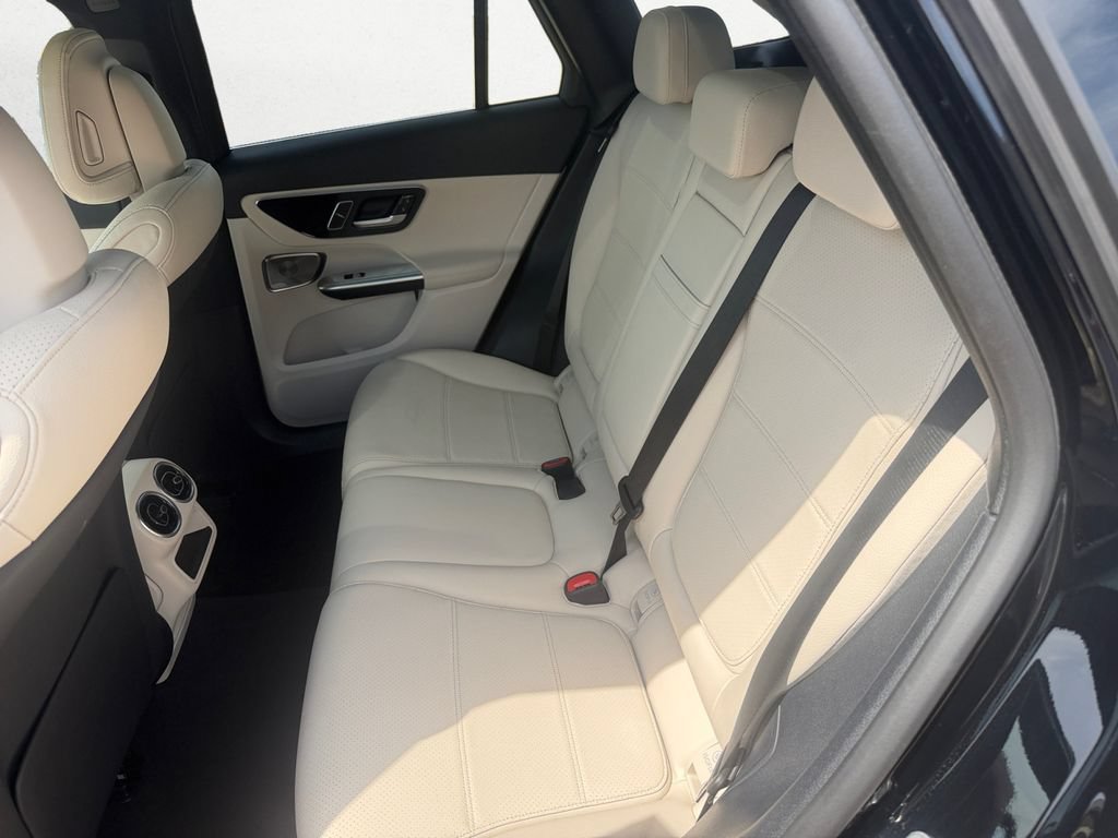 Certified 2026 Mercedes-Benz GLC 300 4MATIC image 13