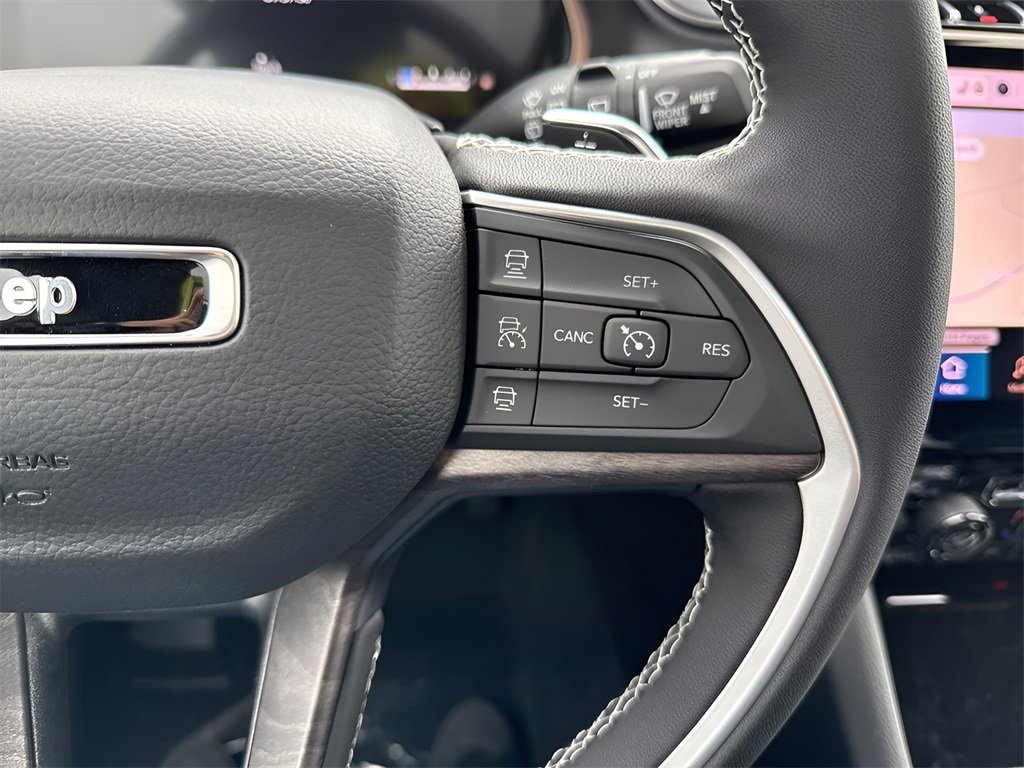 New 2025 Jeep Grand Cherokee L Limited image 33