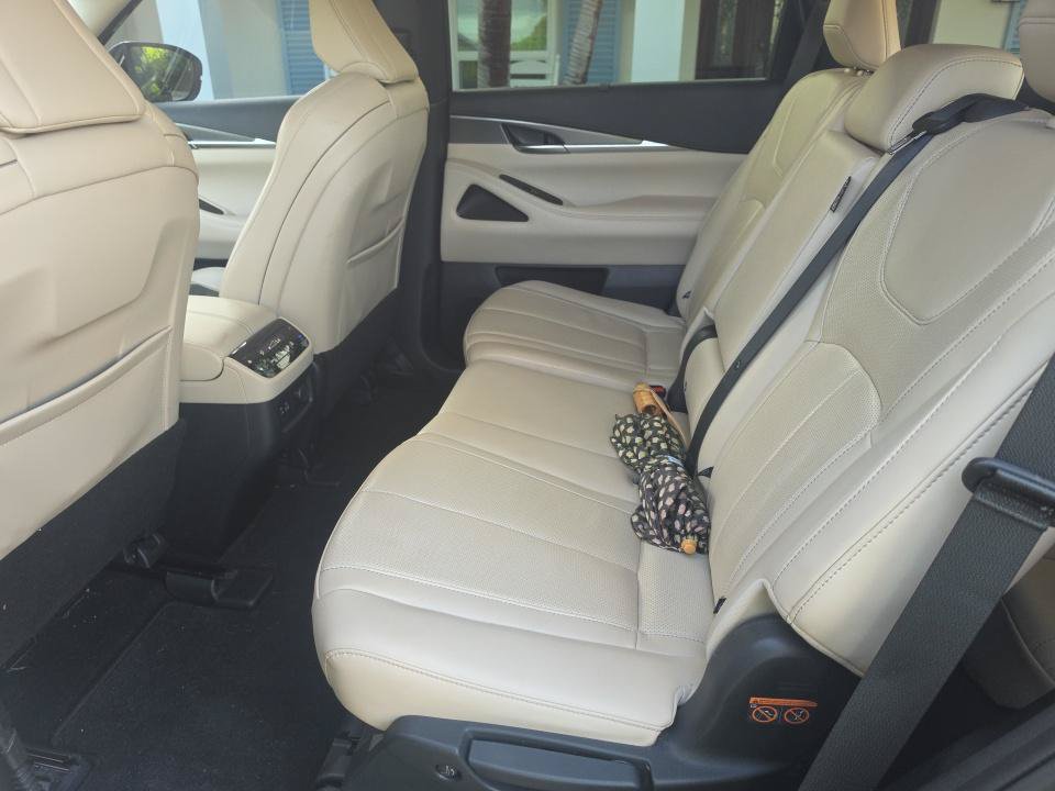 Used 2024 INFINITI QX60 Luxe FWD image 7