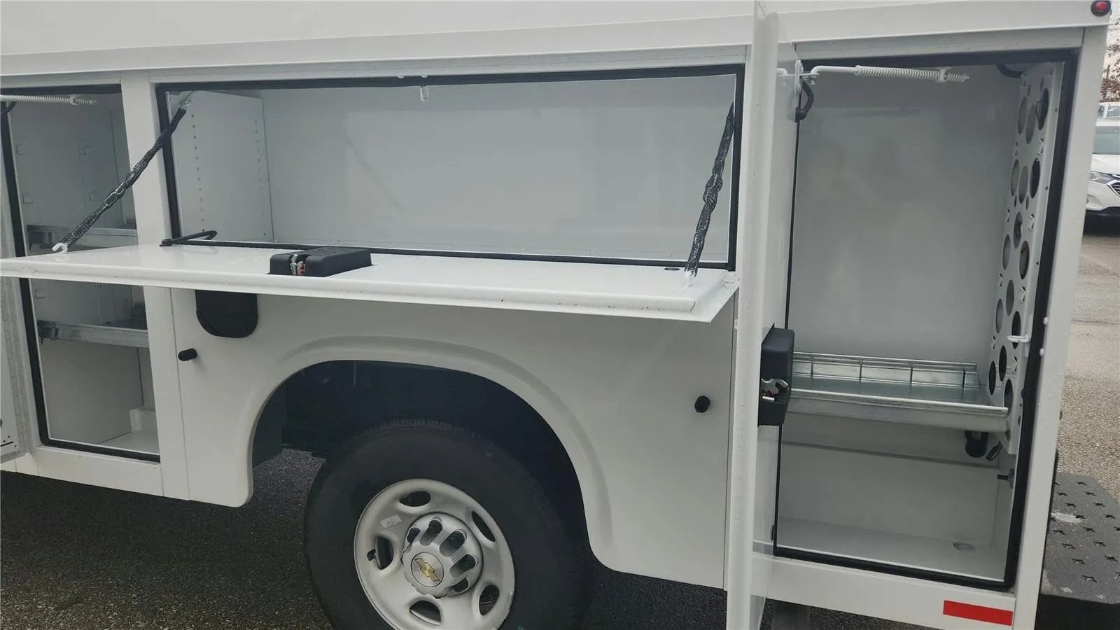 New 2025 Chevrolet Express 3500 w/ Power Convenience Package RWD image 23