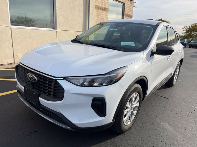 Certified 2023 Ford Escape Active AWD/4WD image 4
