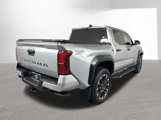 Used 2024 Toyota Tacoma TRD Off-Road AWD/4WD image 34