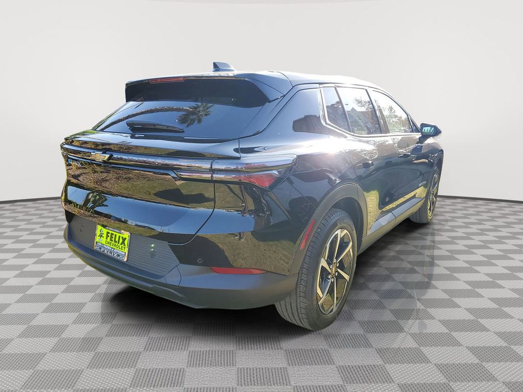 New 2026 Chevrolet Equinox EV LT image 3