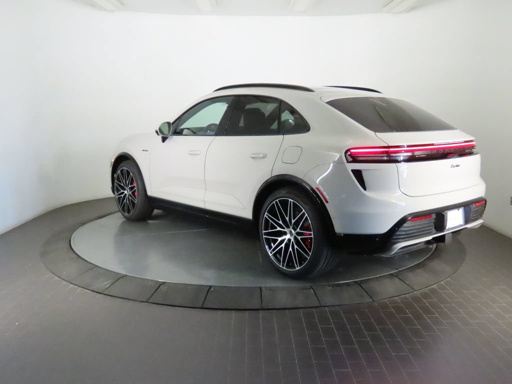 New 2026 Porsche Macan Turbo Electric AWD/4WD image 3