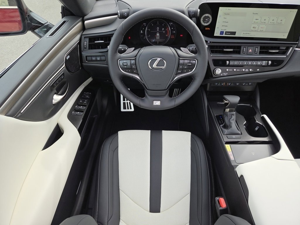 New 2025 Lexus ES 350 F Sport image 4