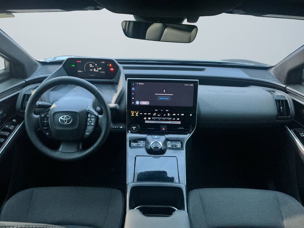 Used 2024 Toyota bZ4X XLE w/ Weather Package image 11