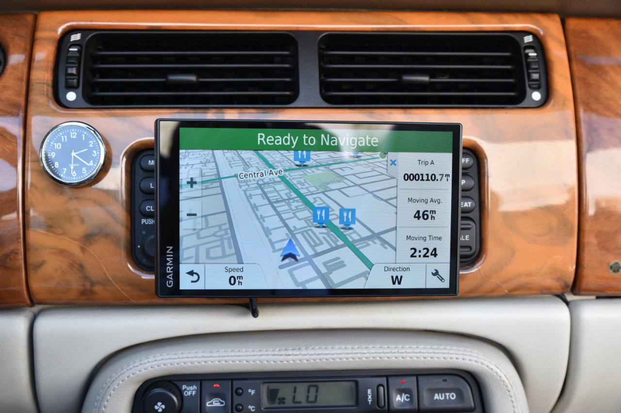 Used 2001 Jaguar XK8 Convertible image 25