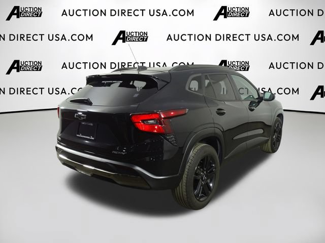Used 2024 Chevrolet Trax ACTIV w/ Sunroof Package FWD image 37