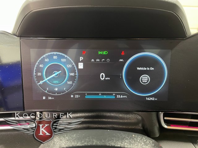 Used 2024 Hyundai Elantra SEL image 15