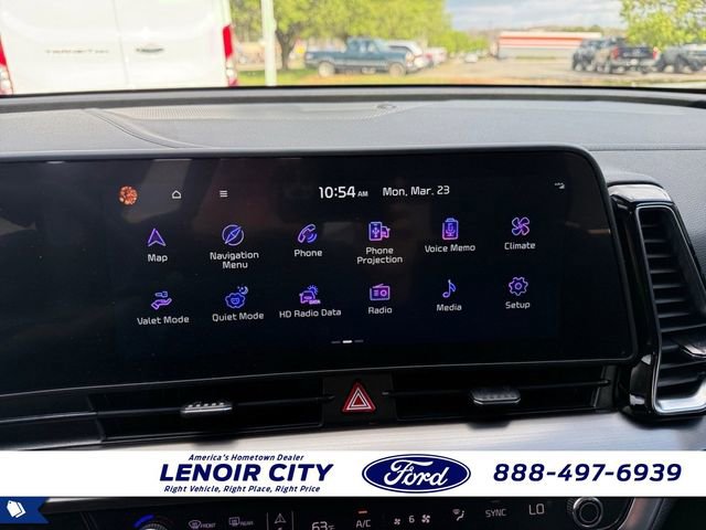 Used 2025 Kia Sportage EX FWD image 25