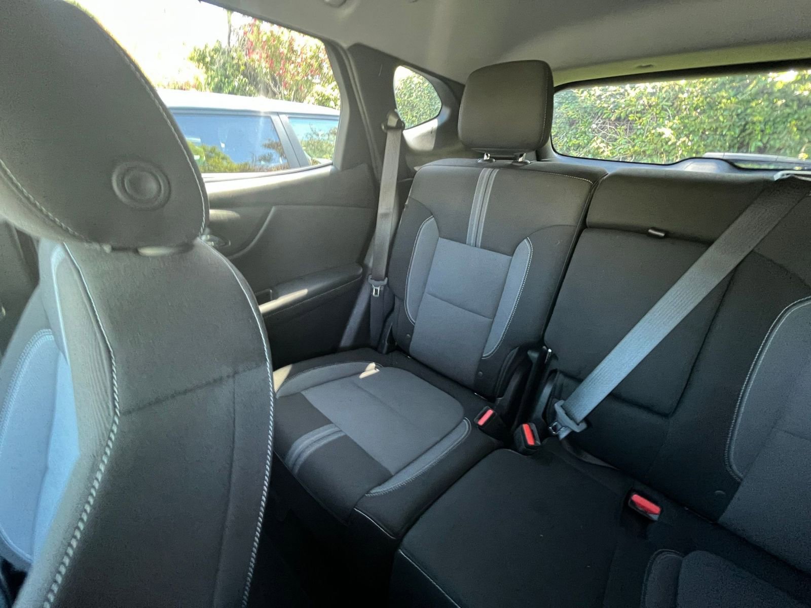Used 2025 Chevrolet Blazer LT FWD image 40